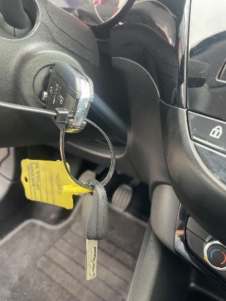 Opel Corsa 1.2 Edition picture 16