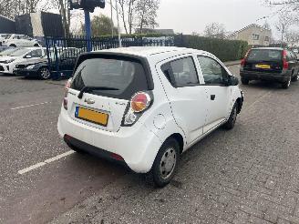 Chevrolet Spark 1.0-16V picture 3