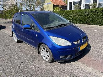 Coche siniestrado Mitsubishi Colt 1.5-16V 2006/9