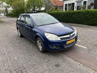 krockskadad bil bedrijf Opel Astra SW 1.7 CDTI 2008/2