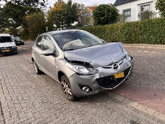 krockskadad bil auto Mazda 2 1.3-16V 2014/9
