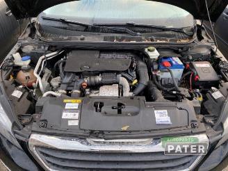 Peugeot 308 308 (L3/L8/LB/LH/LP), Hatchback 5-drs, 2013 / 2021 1.6 BlueHDi 120 picture 12