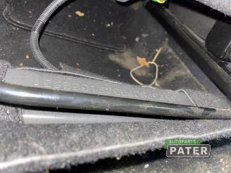 Peugeot 108 108, Hatchback, 2014 1.0 12V picture 9