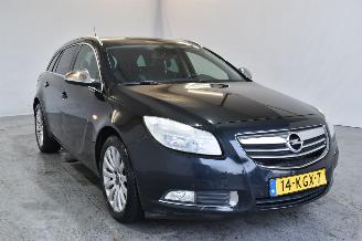 Damaged car Opel Insignia SPORTS TOURER 2009/11