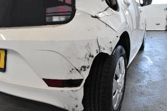 Volkswagen Up! 1.0 BMT move up! picture 11