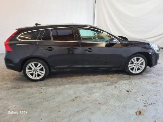 Volvo V-60 2.4 D5 Twin Engine Lease Edition picture 8