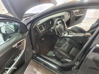 Volvo V-60 2.4 D5 Twin Engine Lease Edition picture 15