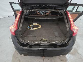 Volvo V-60 2.4 D6 AWD Plug-In Hybrid Summum picture 17