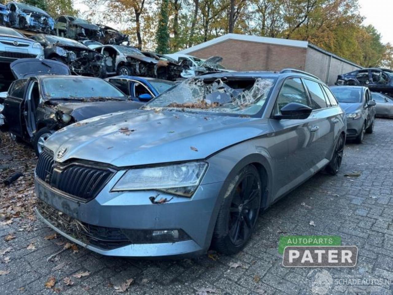 Skoda Superb Superb Combi (3V5), Combi, 2015 1.5 TSI Evo 16V
