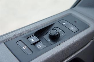 Volkswagen Transporter T6 2.0 TDi Lang Airco Cruise Apple Carplay Trekhaak 81KW Euro 6 picture 19