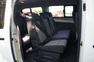Toyota ProAce 1.5 D-4D Lang 9-Persoons Airco Cruise Isofix 88KW Euro 6 picture 11