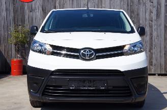 Toyota ProAce 1.5 D-4D Lang 9-Persoons Airco Cruise Isofix 88KW Euro 6 picture 6