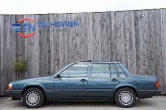 Damaged car Volvo 740 740 GL Schuifdak Stoelverwarming 60KW 1990/4