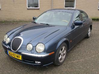 Jaguar S-type 3.0.V6 Automaat picture 3