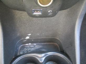 Peugeot 108 1.0 e-Vti Active Airco NAP picture 24