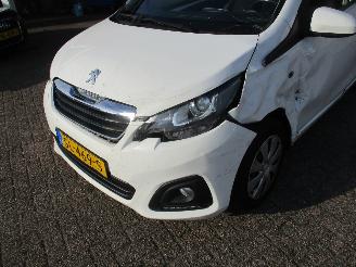 Peugeot 108 1.0 e-Vti Active Airco NAP picture 10