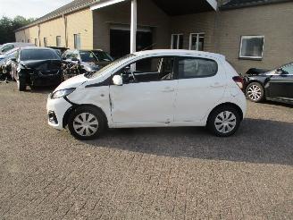 Peugeot 108 1.0 e-Vti Active Airco NAP picture 4