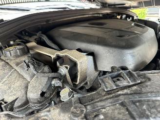 Volvo V-60 2.0 T3 Summum picture 7