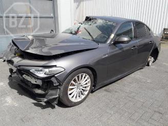Vrakbiler auto Alfa Romeo Giulia Giulia (952), Sedan, 2015 2.2d 160 16V 2019/2