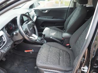 Kia Stonic 1.0 T-GDi DynamicPlusLine picture 23