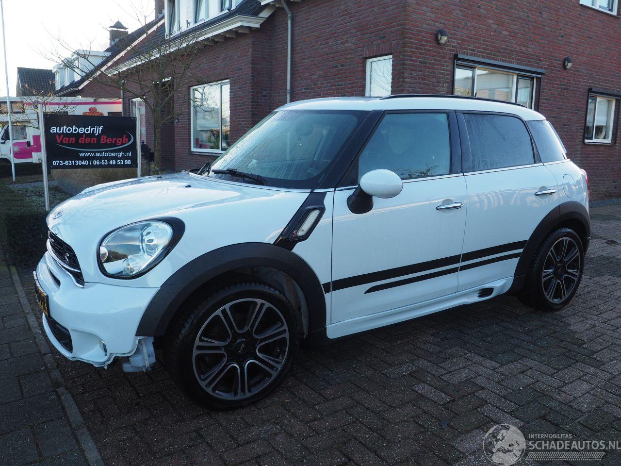Mini Countryman 1.6 S JWC pakket Cooper Chili
