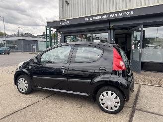 Peugeot 107 1.0 12V AIRCO 5-DEURS picture 5