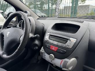 Peugeot 107 1.0 12V AIRCO 5-DEURS picture 8