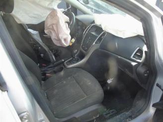 Opel Astra Astra J Sports Tourer (PD8/PE8/PF8), Combi, 2010 / 2015 1.4 16V ecoFLEX picture 2