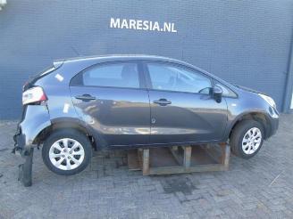 Salvage car Kia Rio Rio III (UB), Hatchback, 2011 / 2017 1.1 CRDi VGT 12V 2012/10