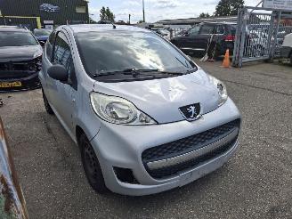 Peugeot 107  picture 3