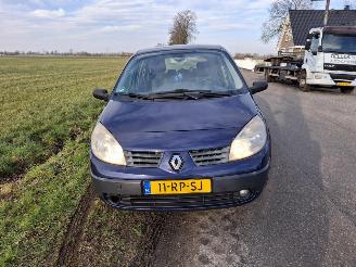 Renault Mégane Scénic 1.5 dCi picture 3