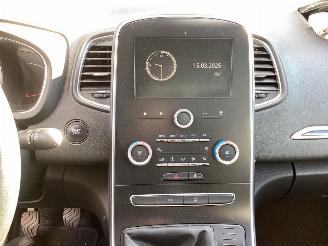 Renault Scenic 1.2 TCe Intens picture 9