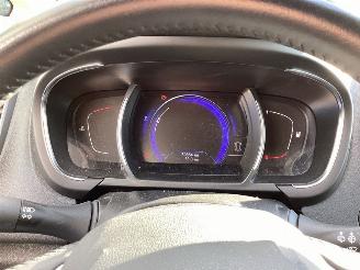 Renault Scenic 1.2 TCe Intens picture 15