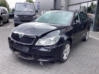 krockskadad bil auto Skoda Octavia Octavia Combi (1Z5), Combi 5-drs, 2004 / 2013 1.2 TSI 2010/9