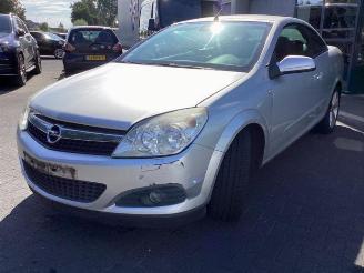 Vrakbiler auto Opel Astra Astra H Twin Top (L67), Cabrio, 2005 / 2010 1.8 16V 2007/12