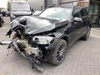 Vrakbiler auto Mercedes GLC GLC (X253), SUV, 2015 / 2023 2.0 300 e 16V 4-Matic 2022/3