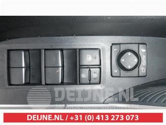 Toyota Rav-4 RAV4 (A5), Terreinwagen, 2018 2.5 Hybrid 16V AWD picture 10