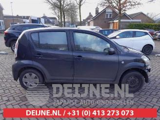 Daihatsu Sirion Sirion 2 (M3), Hatchback, 2005 1.0 12V DVVT picture 8