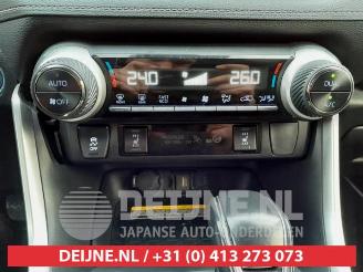Toyota Rav-4 RAV4 (A5), Terreinwagen, 2018 2.5 Hybrid 16V AWD picture 30