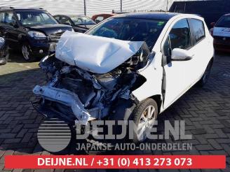 Toyota Yaris Yaris III (P13), Hatchback, 2010 / 2020 1.5 16V Hybrid picture 3