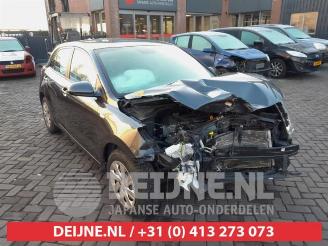 Salvage car Kia Rio Rio IV (YB), Hatchback, 2017 1.2 MPI 16V 2021