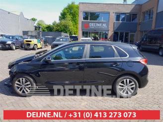 Hyundai I-30 i30 (PDEB5/PDEBB/PDEBD/PDEBE), Hatchback, 2016 1.0 T-GDI 12V picture 4