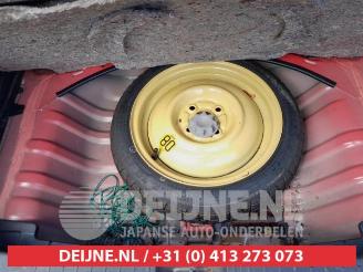 Daihatsu Sirion Sirion 2 (M3), Hatchback, 2005 1.0 12V DVVT picture 13