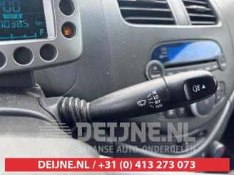 Chevrolet Spark Spark (M300), Hatchback, 2010 1.0 16V picture 12