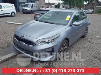 Kia Cee d Ceed (CDB5/CDBB), Hatchback 5-drs, 2018 1.0i T-GDi 12V picture 3