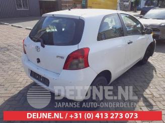Toyota Yaris Yaris II (P9), Hatchback, 2005 / 2014 1.0 12V VVT-i picture 7