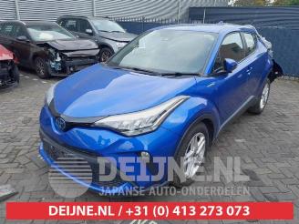 Toyota C-HR C-HR (X1,X5), SUV, 2016 1.8 16V Hybrid picture 3