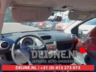 Toyota Aygo Aygo (B10), Hatchback, 2005 / 2014 1.0 12V VVT-i picture 17