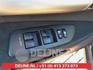 Toyota Auris Auris (E15), Hatchback, 2006 / 2012 1.8 16V HSD Full Hybrid picture 12