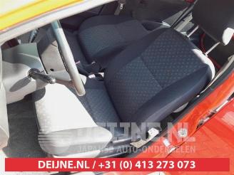 Daihatsu Cuore Cuore (L251/271/276), Hatchback, 2003 1.0 12V DVVT picture 14